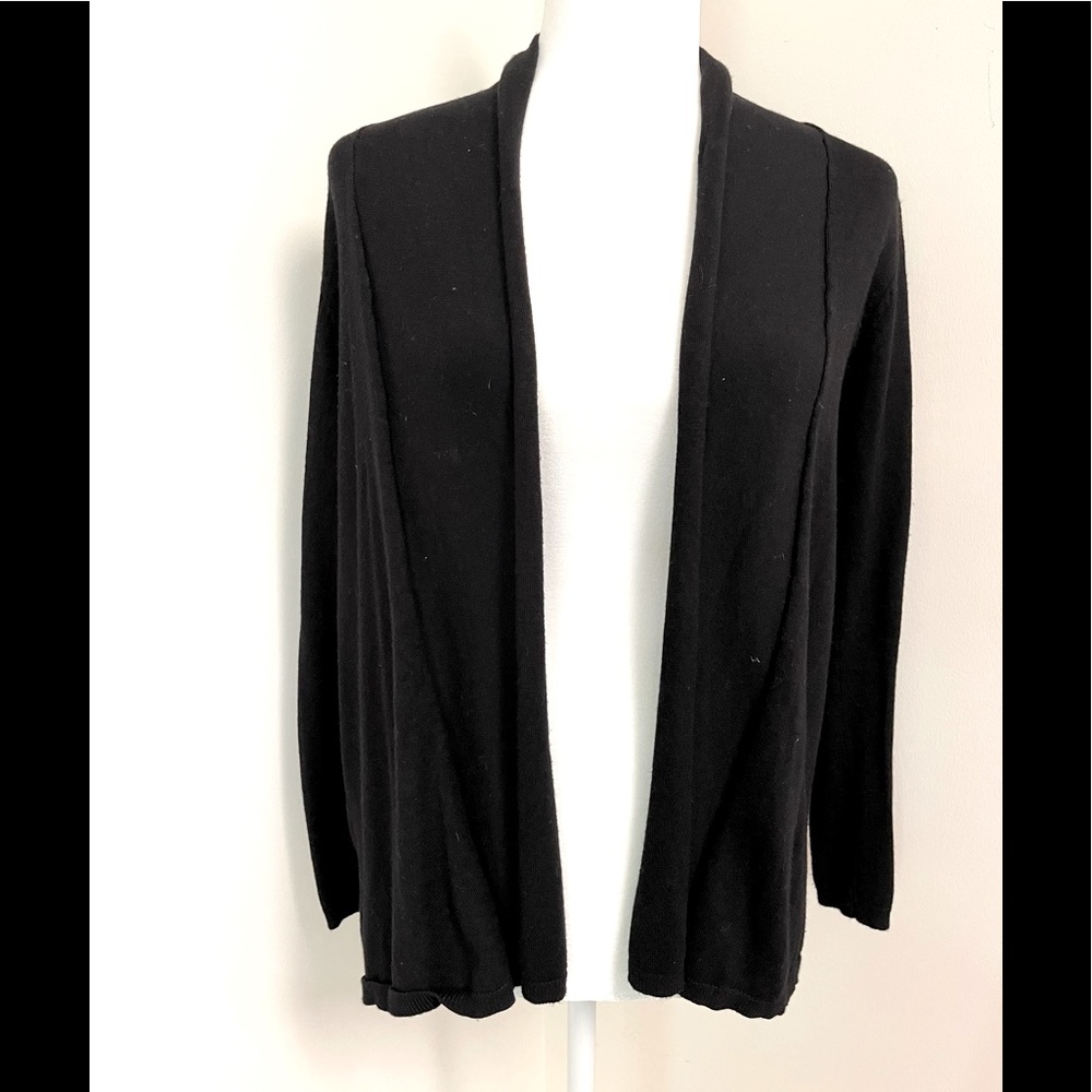 Versatile Zara open front knit cardigan!